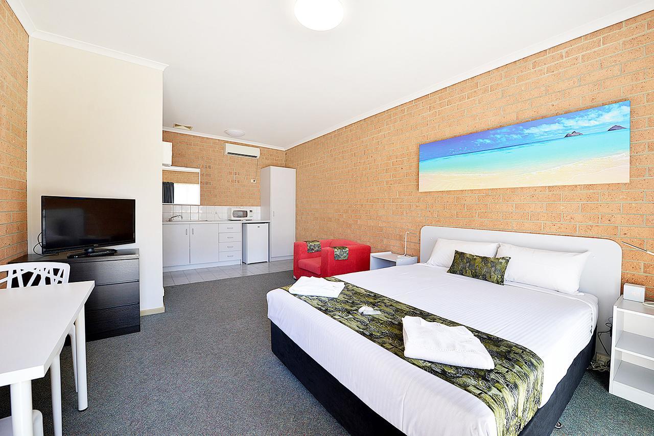 Cranbourne Motor Inn Εξωτερικό φωτογραφία