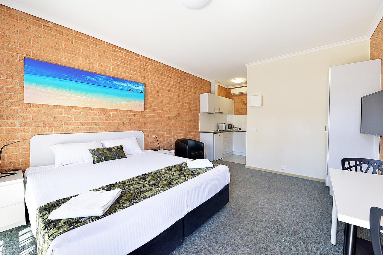 Cranbourne Motor Inn Εξωτερικό φωτογραφία