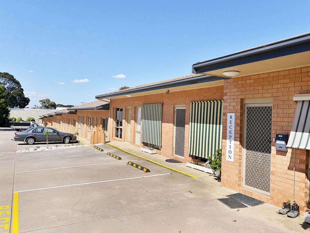 Cranbourne Motor Inn Εξωτερικό φωτογραφία